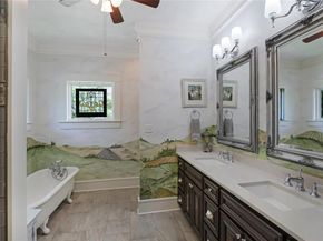 705 N College Street , McKinney Texas 75069