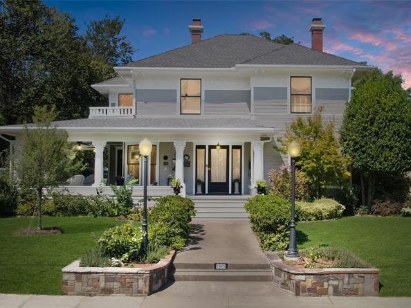 705 N College Street , McKinney Texas 75069