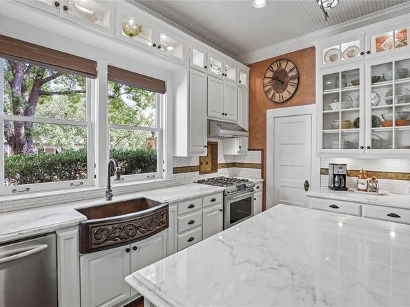 705 N College Street , McKinney Texas 75069