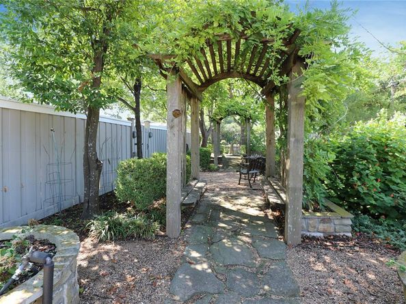 705 N College Street , McKinney Texas 75069