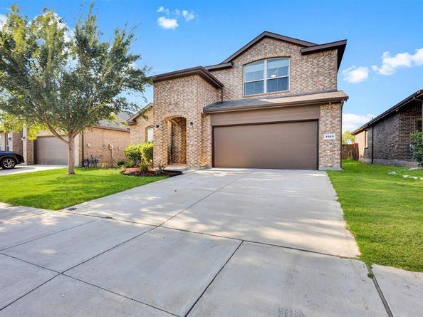 5060  Sugarcane Lane , Fort Worth Texas 76179
