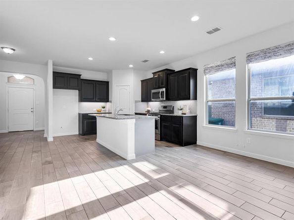 5060  Sugarcane Lane , Fort Worth Texas 76179