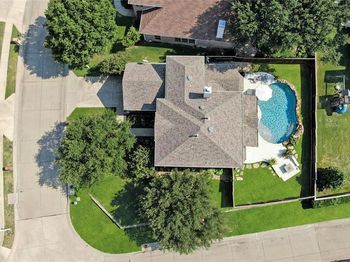 2400  New Glen Drive 