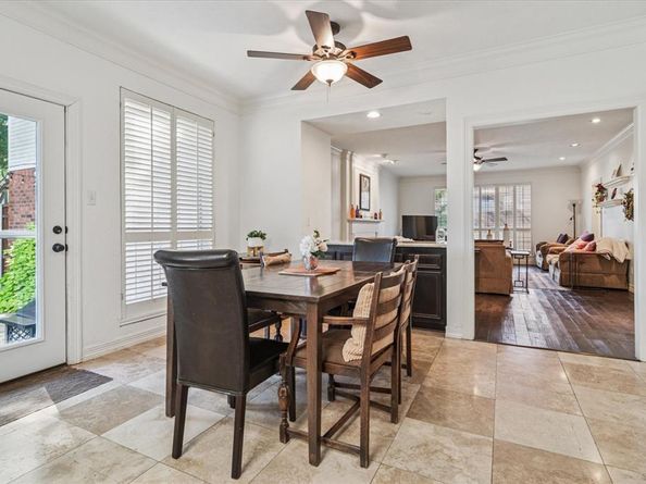 2200  Southern Oak Drive , Irving Texas 75063