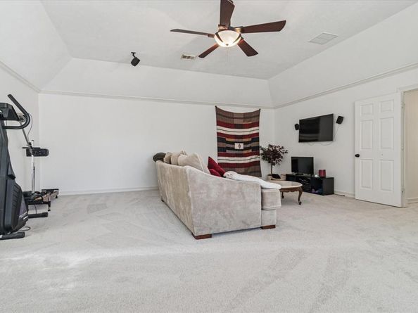 2200  Southern Oak Drive , Irving Texas 75063