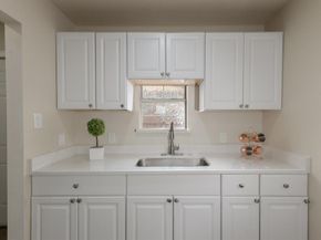 3816  Mount Washington Street , Dallas Texas 75211