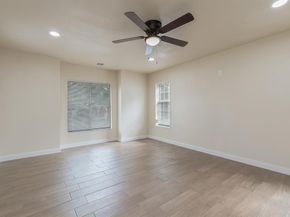 3816  Mount Washington Street , Dallas Texas 75211