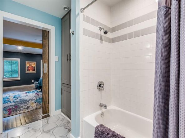 4231  Travis Street  17, Dallas Texas 75205