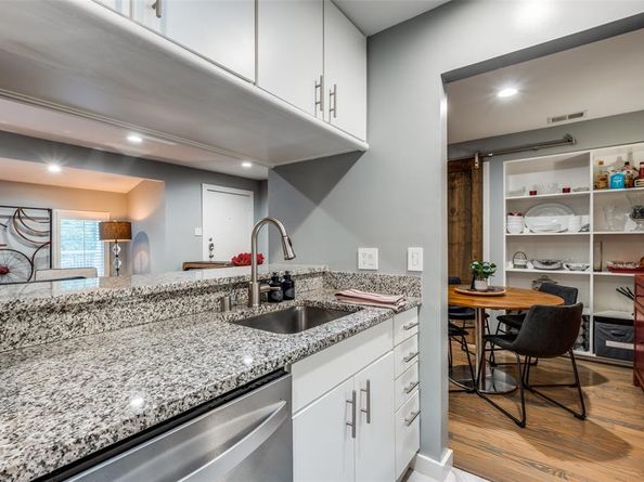 4231  Travis Street  17, Dallas Texas 75205