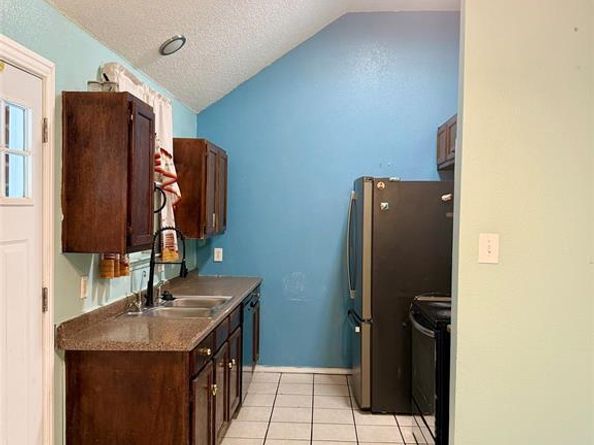 1909  Cranford Drive , Garland Texas 75041