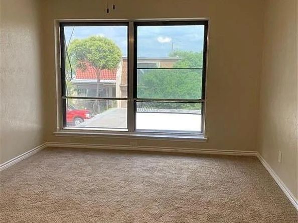 1912  Place One Lane , Garland Texas 75042