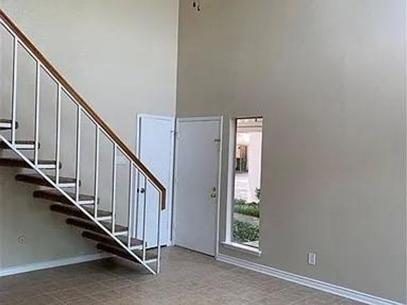 1912  Place One Lane , Garland Texas 75042