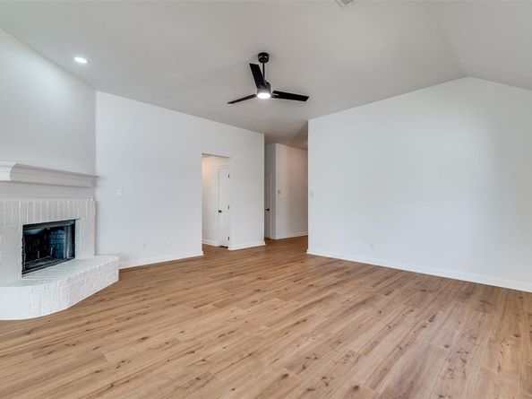 1028  Aviary  , Aubrey Texas 76227