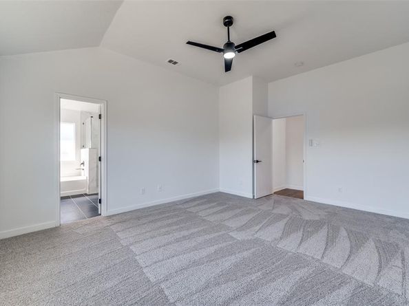 1028  Aviary  , Aubrey Texas 76227