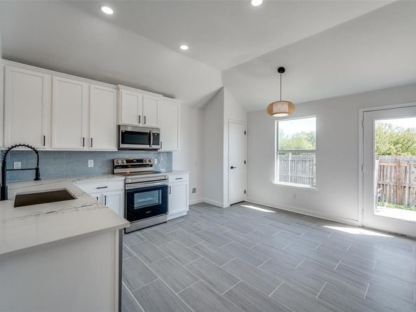 1028  Aviary  , Aubrey Texas 76227