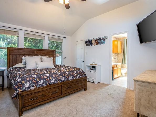 1313  Cardinal Way , Aubrey Texas 76227