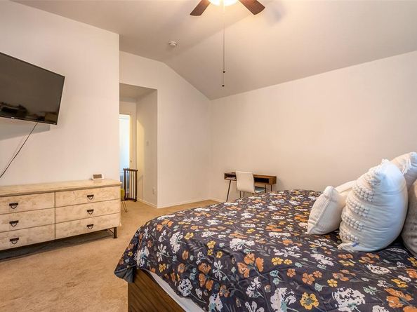 1313  Cardinal Way , Aubrey Texas 76227