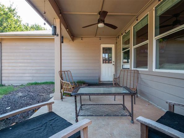 1313  Cardinal Way , Aubrey Texas 76227