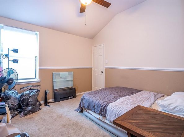 1313  Cardinal Way , Aubrey Texas 76227