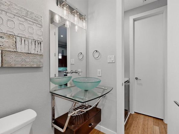 711  Colten James Lane , Dallas Texas 75204