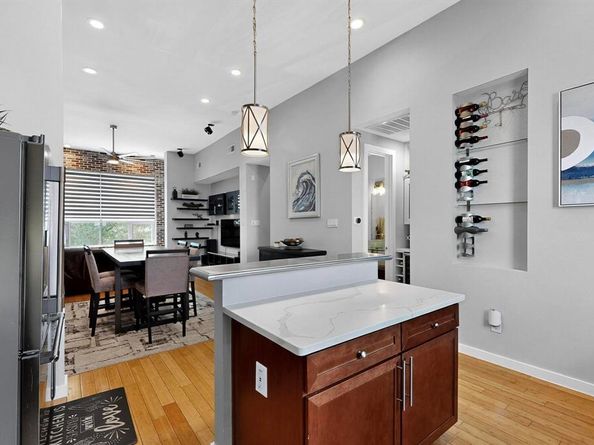 711  Colten James Lane , Dallas Texas 75204