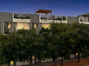 711  Colten James Lane , Dallas Texas 75204