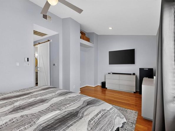 711  Colten James Lane , Dallas Texas 75204