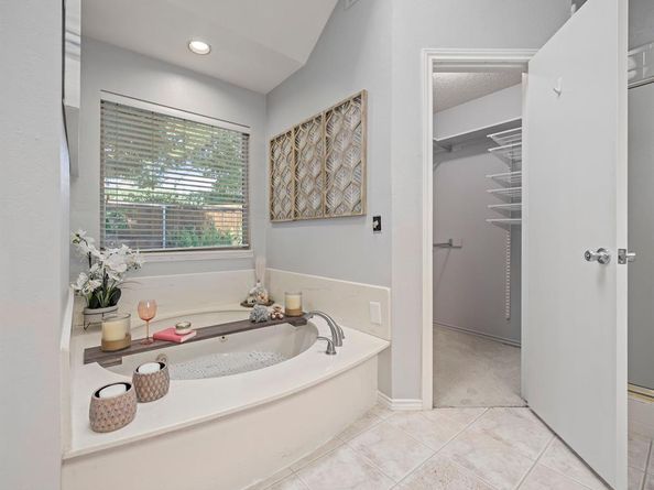 2817  Silverspring Road , Carrollton Texas 75006