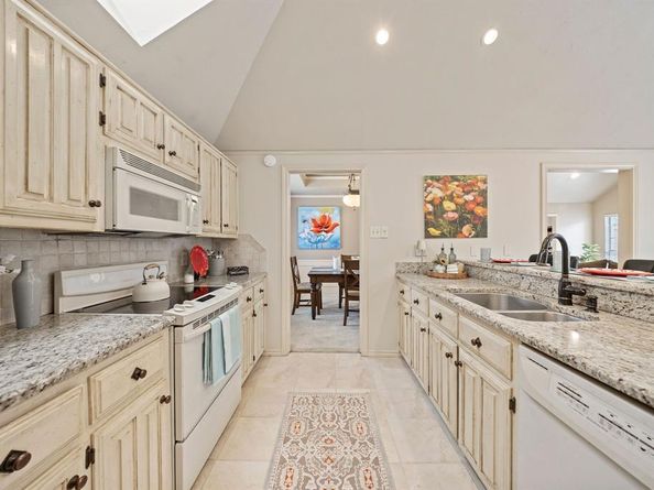 2817  Silverspring Road , Carrollton Texas 75006