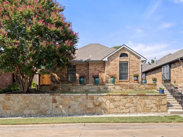2817  Silverspring Road , Carrollton Texas 75006