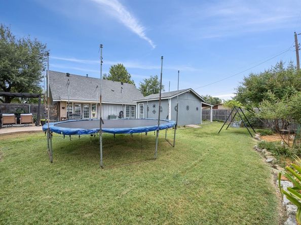 3602  Bobbie Lane , Garland Texas 75042