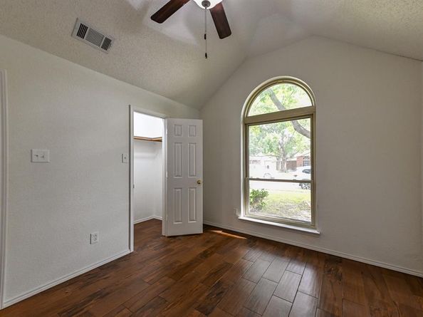 6913  Brandford Road , Rowlett Texas 75089