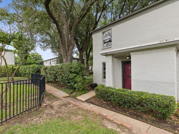 5033 N Hall Street , Dallas Texas 75235