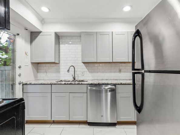5033 N Hall Street , Dallas Texas 75235