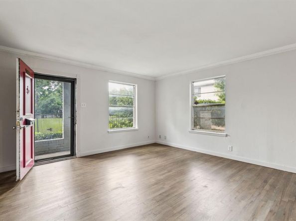 5033 N Hall Street , Dallas Texas 75235