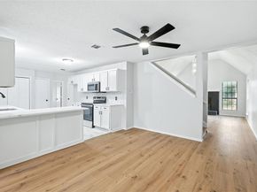 712  Greenleaf Drive , Arlington Texas 76017