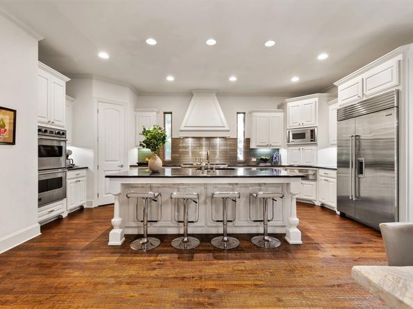 6023  Del Norte Lane , Dallas Texas 75225