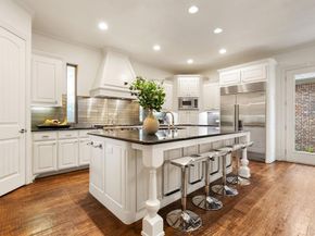 6023  Del Norte Lane , Dallas Texas 75225