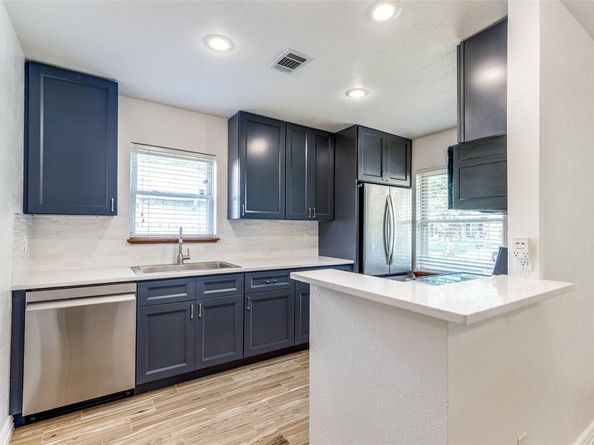 1816  Chamberlain Drive , Carrollton Texas 75007