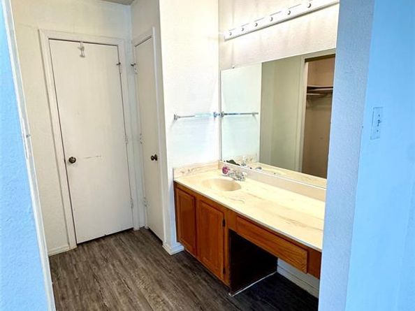 2108  Chatham Square Court , Dallas Texas 75227