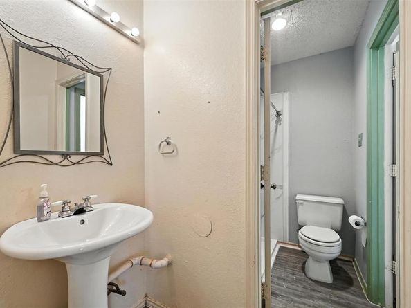 2108  Chatham Square Court , Dallas Texas 75227