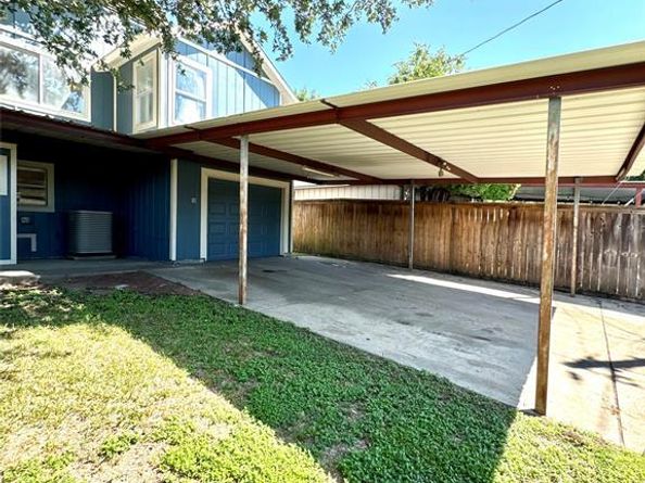 2108  Chatham Square Court , Dallas Texas 75227