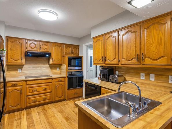 2218  Valley Mill  , Carrollton Texas 75006