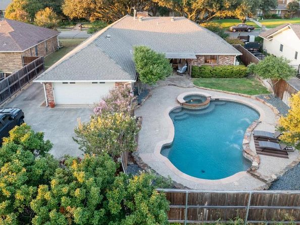 2218  Valley Mill  , Carrollton Texas 75006