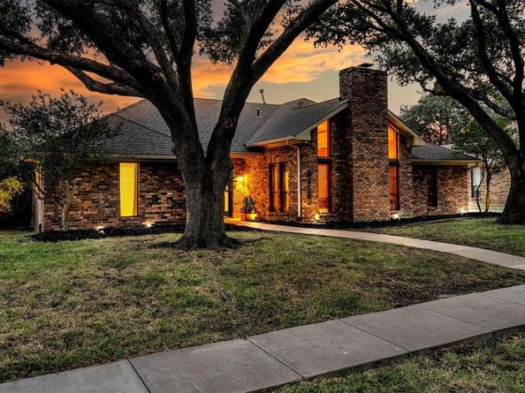 2218  Valley Mill  , Carrollton Texas 75006