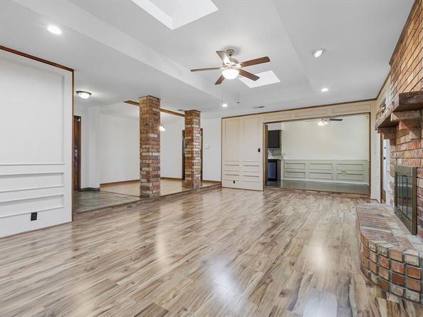1621  Ronne Drive , Irving Texas 75060