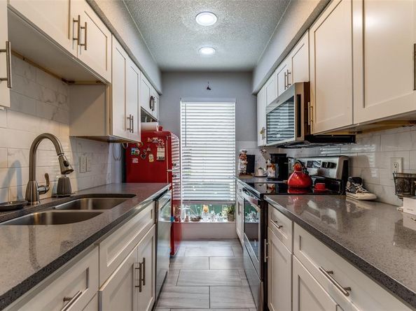 900 S Weatherred Drive  900L, Richardson Texas 75080