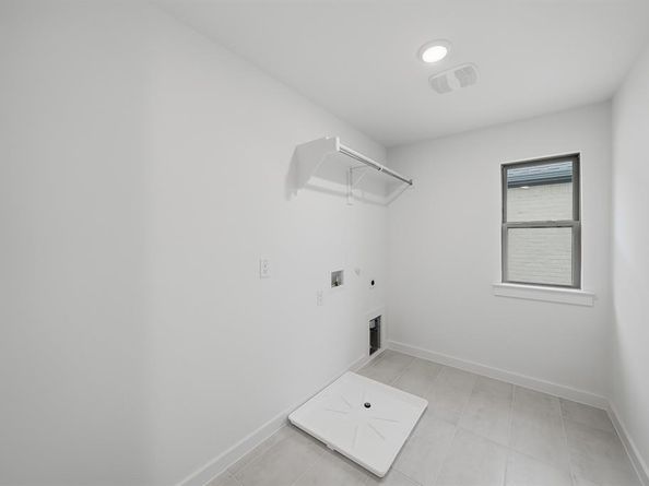 716  Kendall Lane , Celina Texas 75009