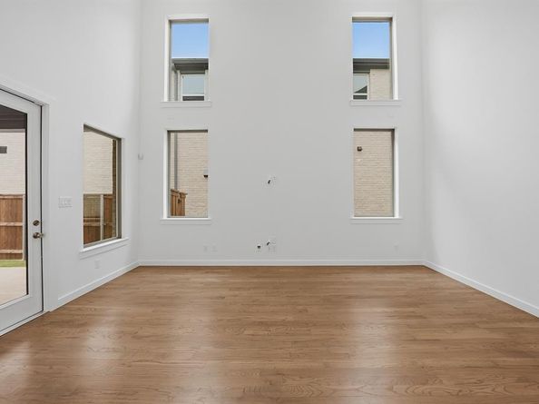 716  Kendall Lane , Celina Texas 75009