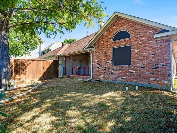 3723  Cromwell Drive , Carrollton Texas 75007